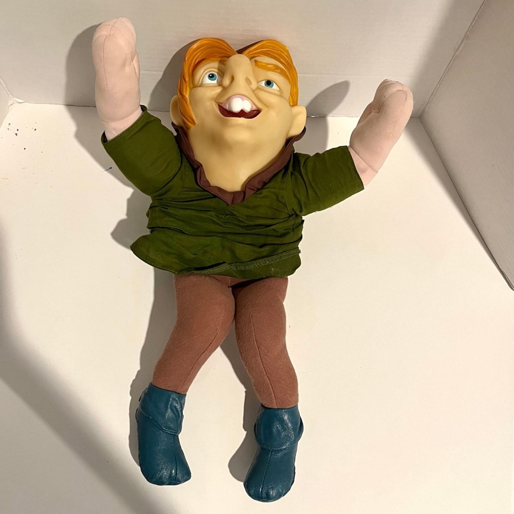 Pre-Owned Disney’s Hunchback Notre Dame 15" Quasimodo Puppet by Applause